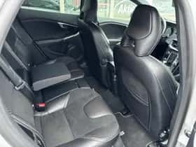 Volvo V40 (2016) thumbnail 15