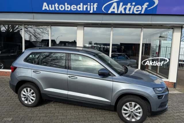Škoda Karoq (2021) thumbnail 1