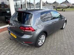 Volkswagen Golf (2018) thumbnail 3