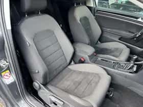 Volkswagen Golf (2018) thumbnail 5