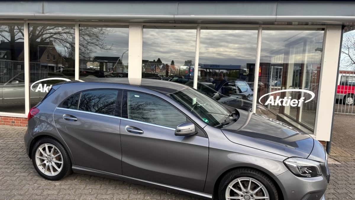 Mercedes-Benz A-Klasse (2016) — foto 1