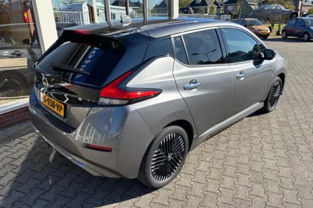 Nissan Leaf (2023) thumbnail 3