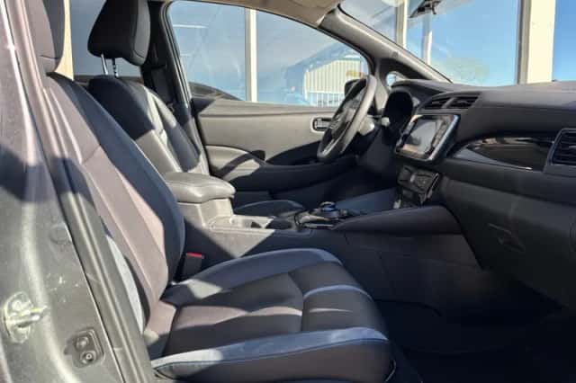 Nissan Leaf (2023) thumbnail 6