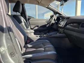 Nissan Leaf (2023) thumbnail 6
