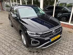 Volkswagen T-Roc (2024) thumbnail 12