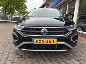 Volkswagen T-Roc (2024) thumbnail 13