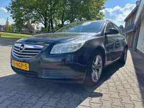 Opel Insignia (2010) thumbnail 2