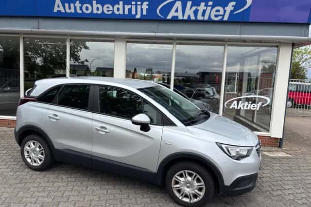 Opel Crossland X (2018) thumbnail 1