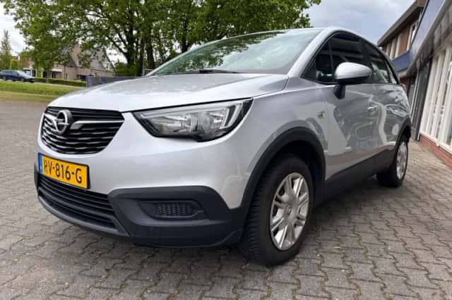 Opel Crossland X (2018) thumbnail 2