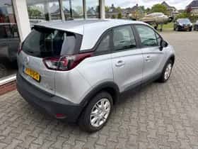 Opel Crossland X (2018) thumbnail 3