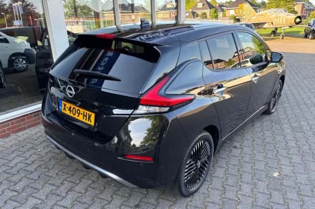 Nissan Leaf (2023) thumbnail 3
