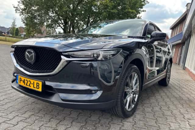 Mazda CX-5 (2019) thumbnail 2