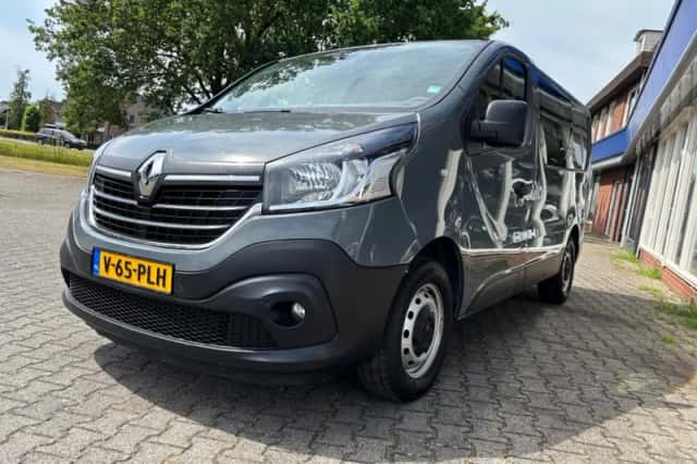 Renault Trafic (2021) thumbnail 2