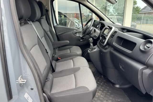 Renault Trafic (2021) thumbnail 5