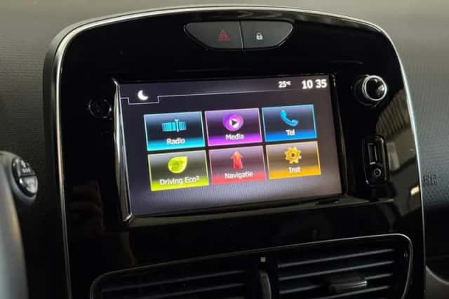 Renault Clio (2020) thumbnail 6