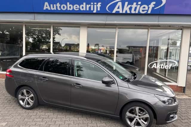 Peugeot 308 (2019) thumbnail 1