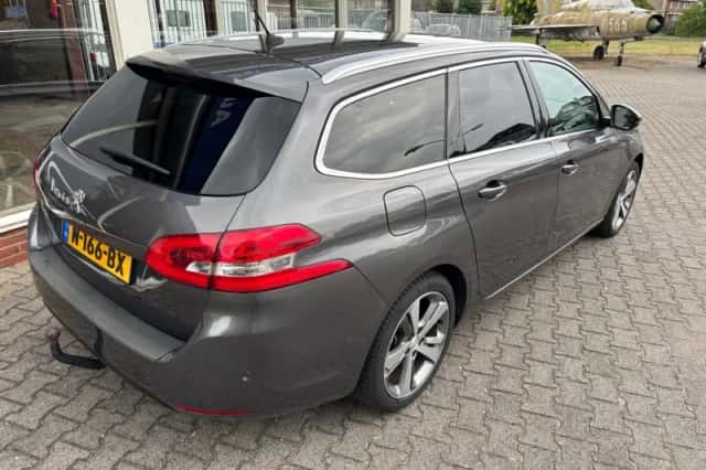 Peugeot 308 (2019) thumbnail 3