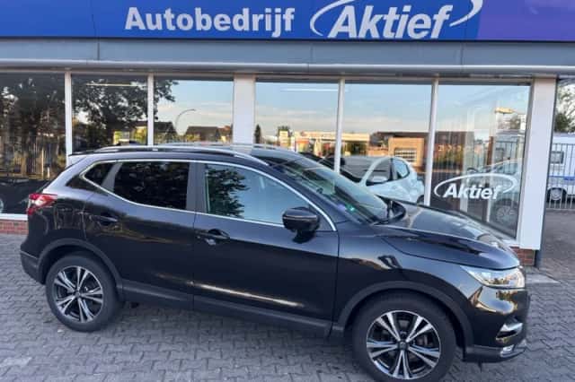 Nissan Qashqai (2018) thumbnail 1
