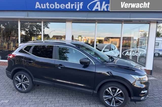 Nissan Qashqai (2018) thumbnail 1