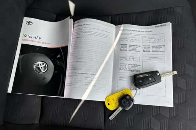 Toyota Yaris (2024) thumbnail 4