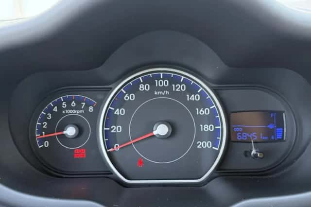 Hyundai i10 (2011) thumbnail 6