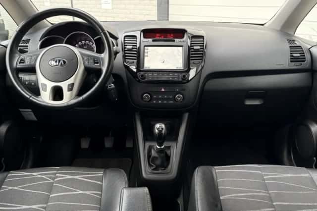Kia Venga (2016) thumbnail 5