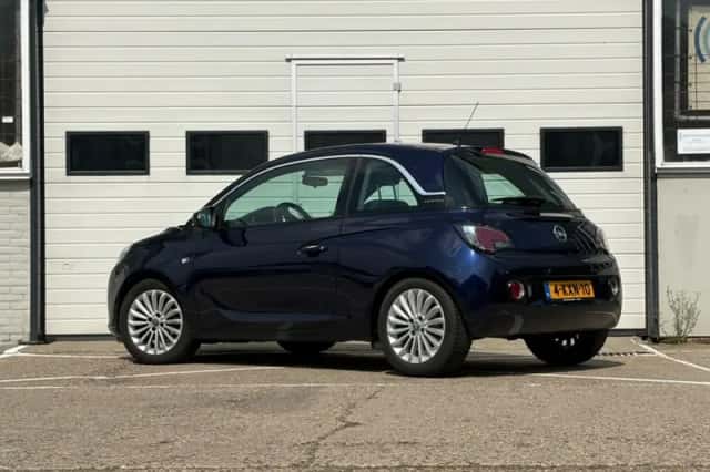 Opel Adam (2013) thumbnail 3