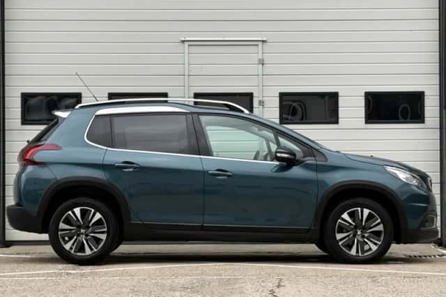 Peugeot 2008 (2017) thumbnail 4