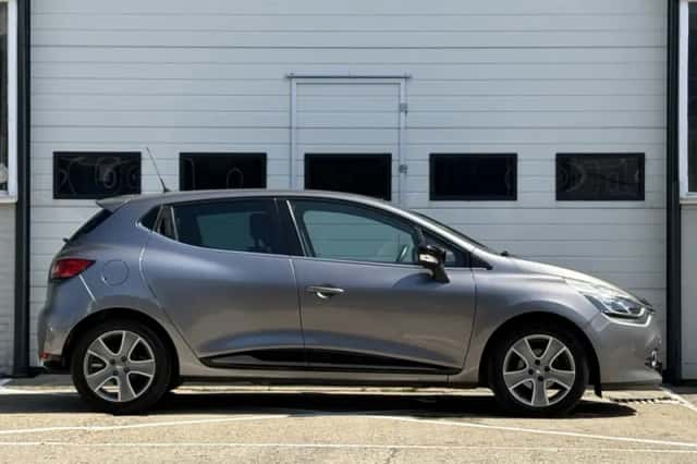 Renault Clio (2015) thumbnail 4