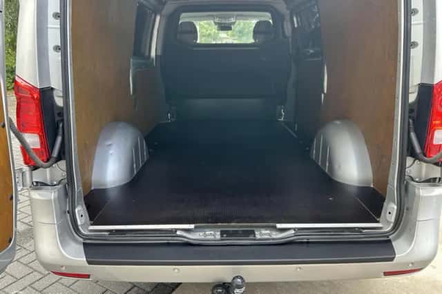 Mercedes-Benz Vito (2022) thumbnail 6