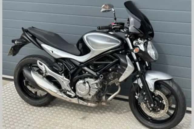 Suzuki GLADIUS (2011) thumbnail 3