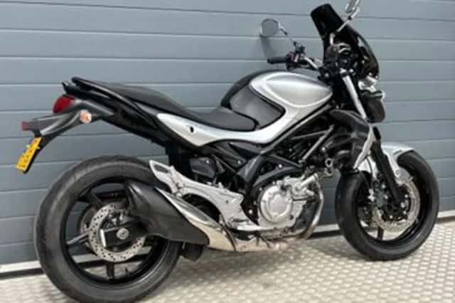 Suzuki GLADIUS (2011) thumbnail 6