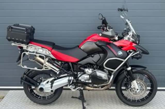 BMW R (2009) thumbnail 1