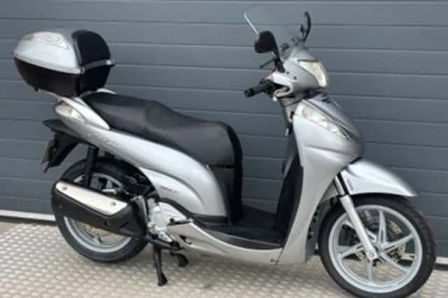Honda SH (2008) thumbnail 3