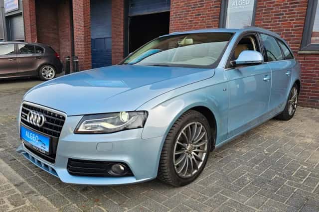 Audi A4 (2008) thumbnail 4