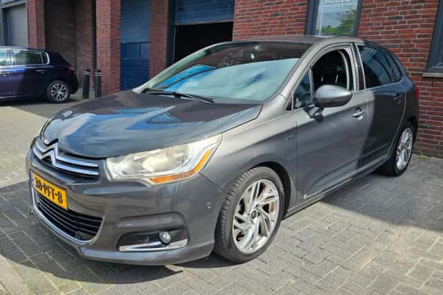 Citroën C4 (2011) thumbnail 3
