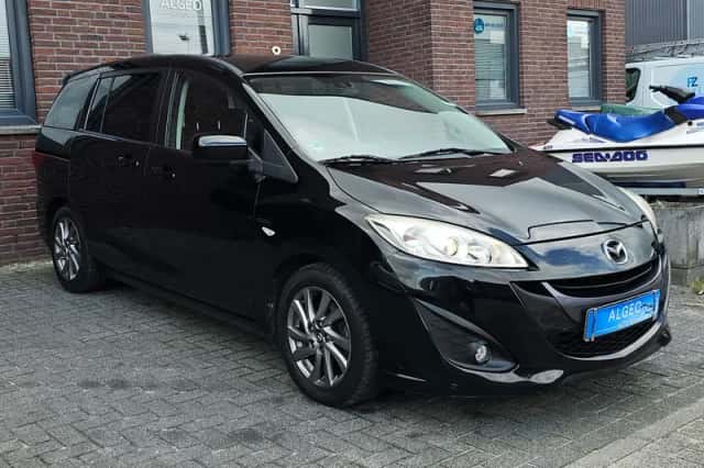 Mazda 5 (2013) thumbnail 3