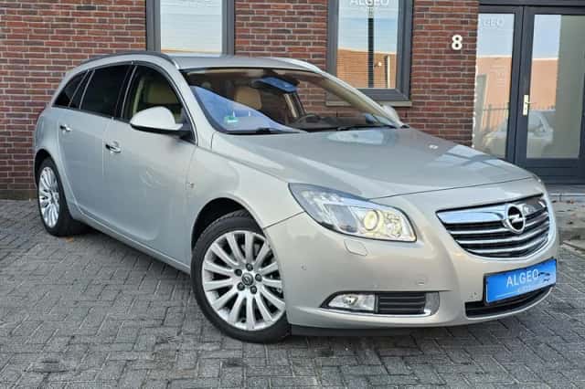 Opel Insignia (2009) thumbnail 1