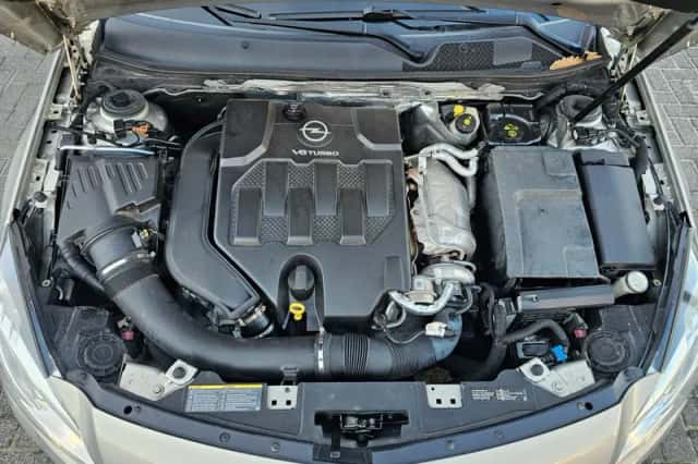 Opel Insignia (2009) thumbnail 3
