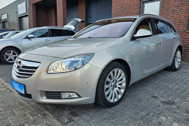 Opel Insignia (2009) thumbnail 5