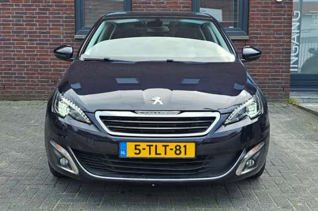 Peugeot 308 (2014) thumbnail 3