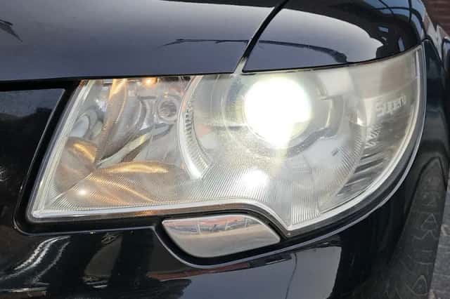 Škoda Superb (2010) thumbnail 3