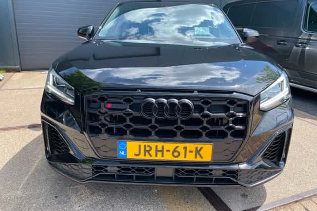 Audi SQ2 (2019) thumbnail 2
