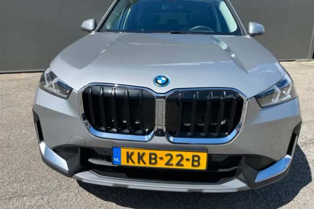 BMW X1 (2024) thumbnail 2
