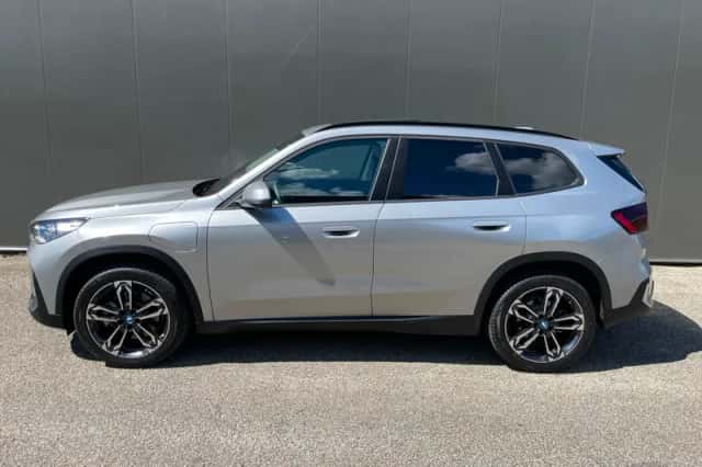 BMW X1 (2024) thumbnail 3