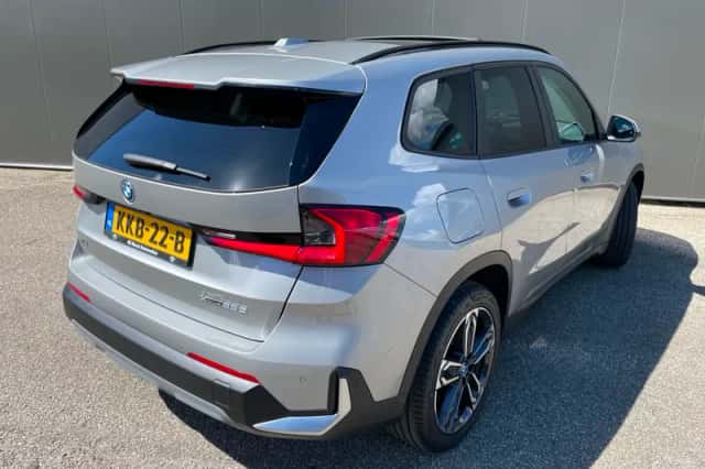 BMW X1 (2024) thumbnail 6