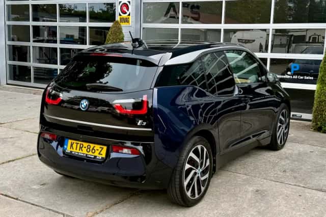 BMW i3 (2022) thumbnail 6