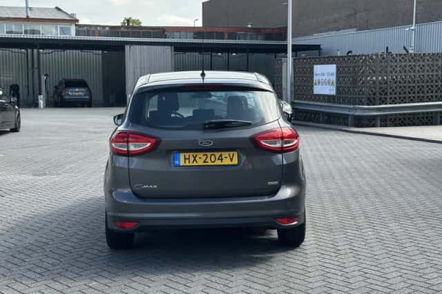 Ford C-Max (2016) thumbnail 4