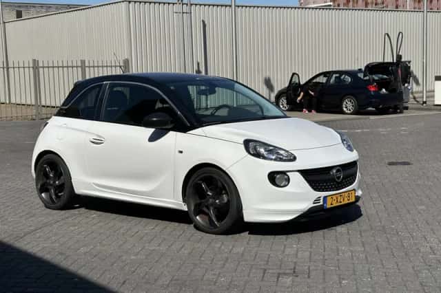 Opel Adam (2014) thumbnail 6