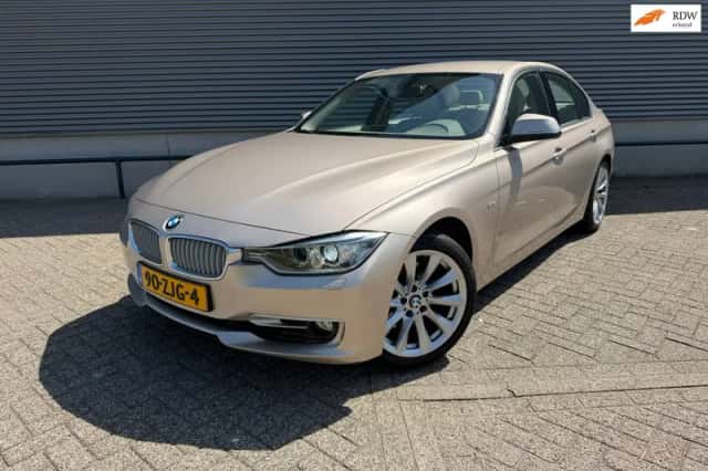 BMW 3-Serie (2012) thumbnail 1
